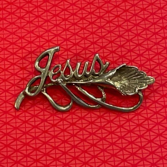 Vintage signed BSK Jesus flower silver-tone brooch - Picture 1 of 4